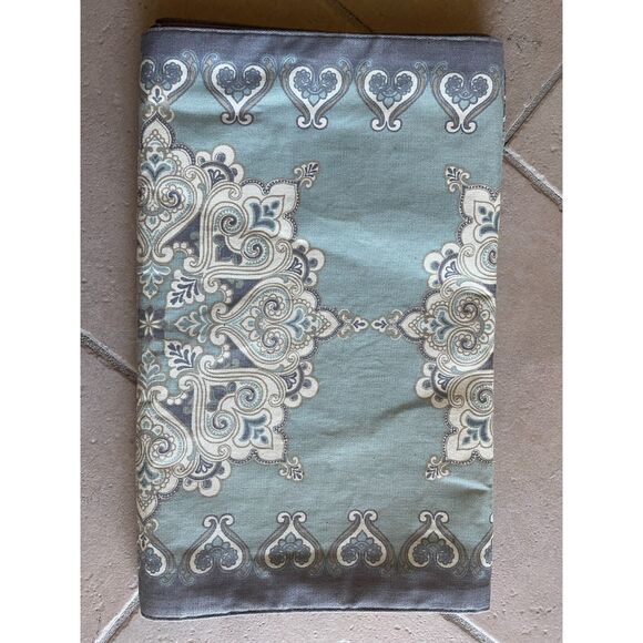 ENVOGUE 100% Cotton Art Nouveau Floral Table Runner. - Picture 4 of 9